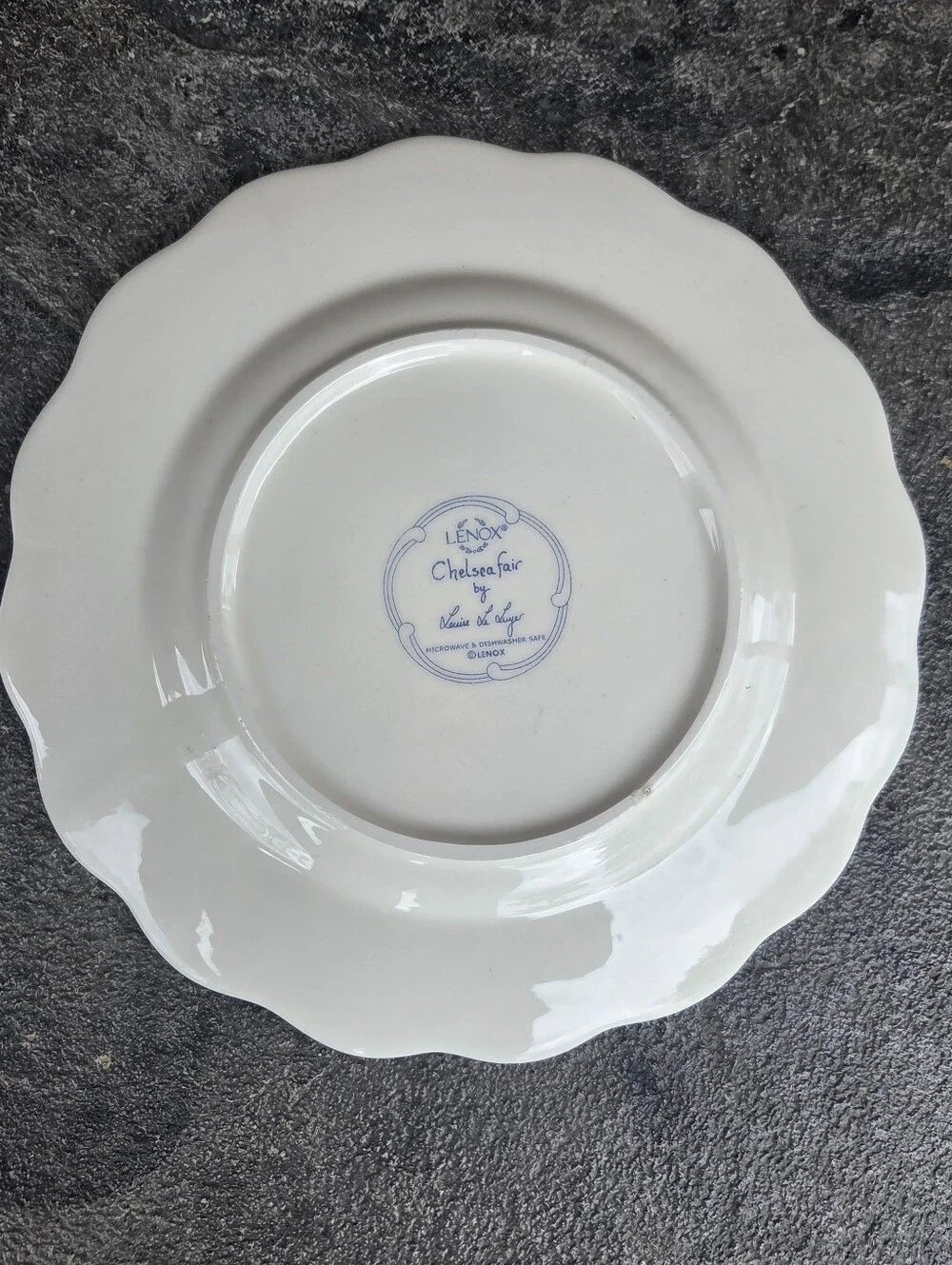 Lenox Chelsea Fair By Louise Le Luyer Plates with Blue Scalloped Trim - Set of 2